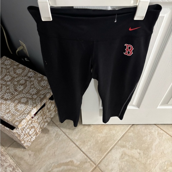 Nike Black Leggings Form-Fitting Stretch - Picture 2 of 4